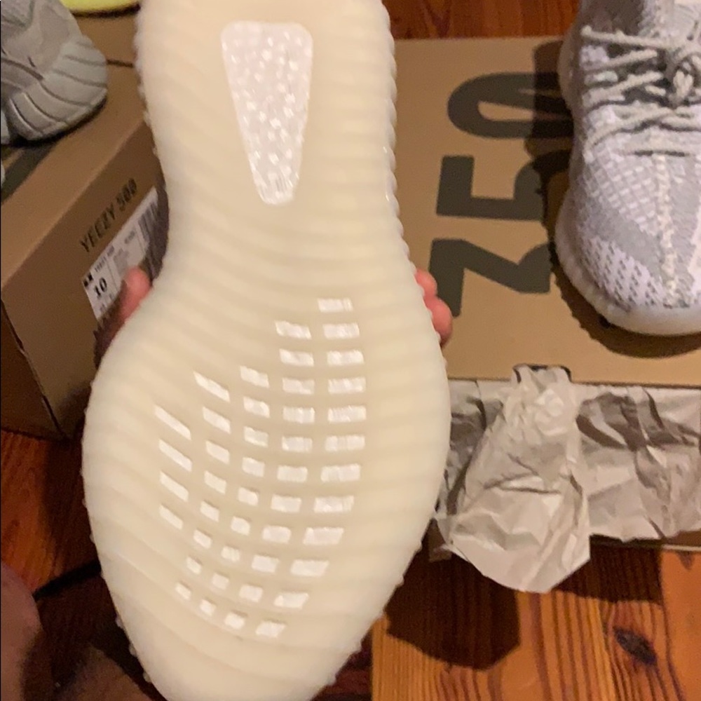Yeezys static - Picture 3 of 4